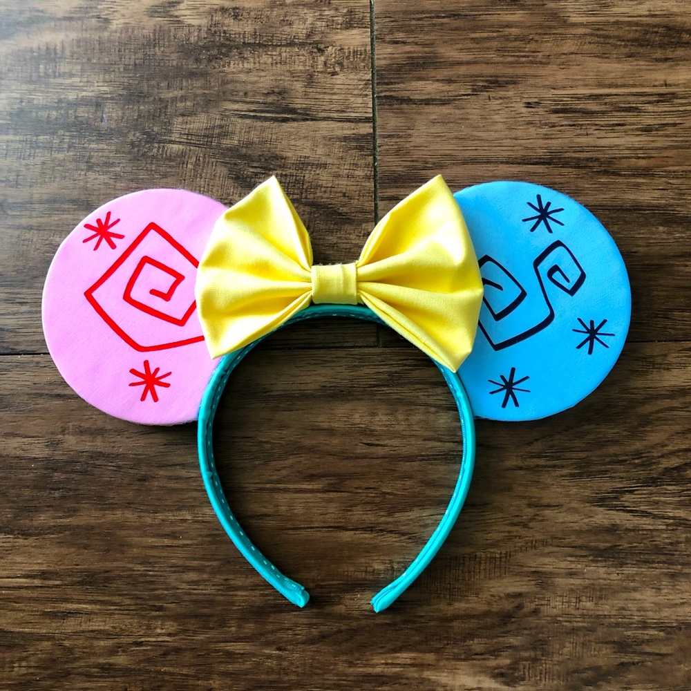 Teacup inspired mouse ears